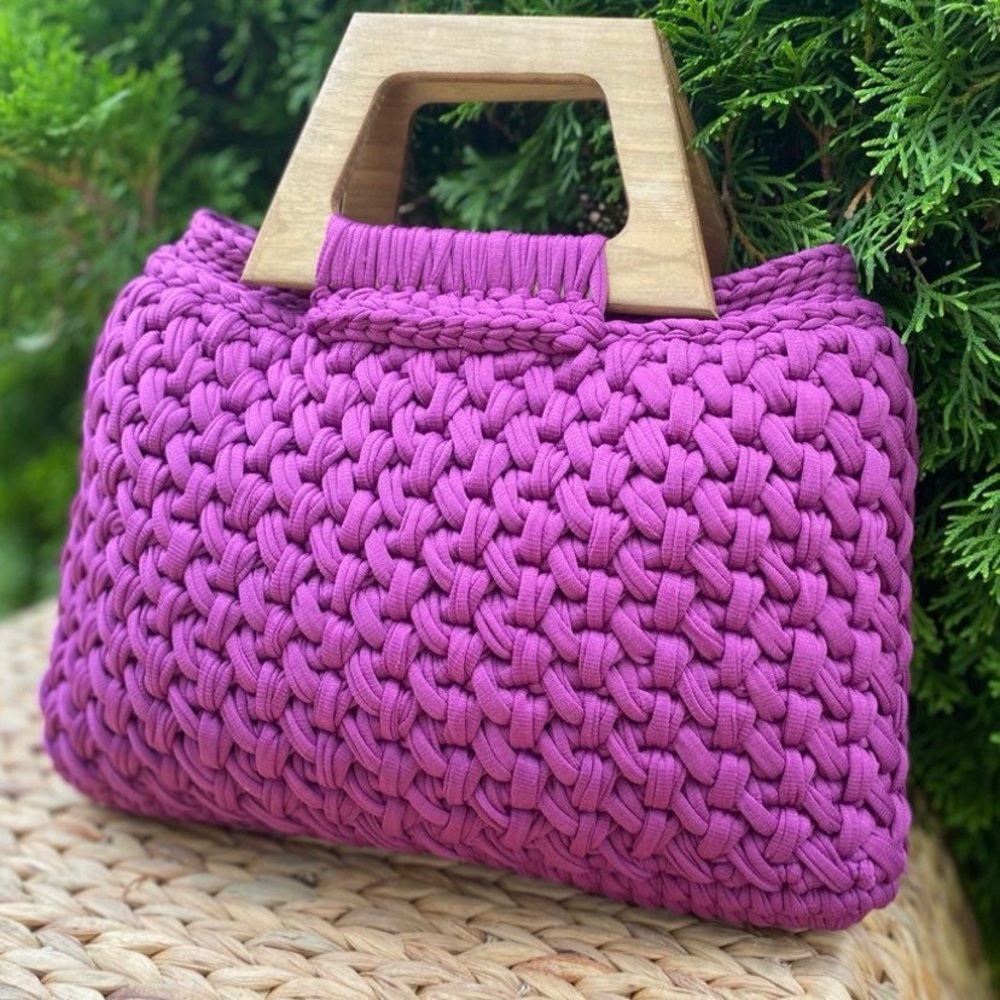 🎉Flurry Fashion Posh Party! 🎉 HANDMADE Handbag Purple with Wooden Handles NEW